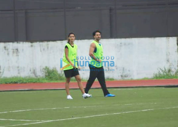 photos tiger shroff disha patani and others snapped playing football in bandra 01
