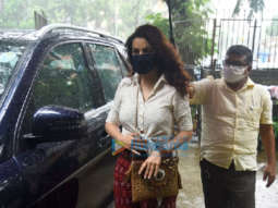 Photos: Tisca Chopra snapped at Kromakay salon in Juhu