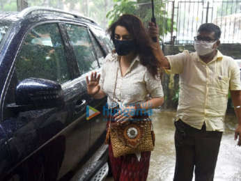 Photos: Tisca Chopra snapped at Kromakay salon in Juhu