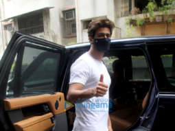 Photos: Vicky Kaushal spotted at Santacruz