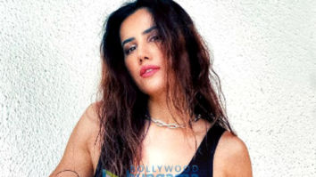 Celeb Photos Of Sonnalli Seygall