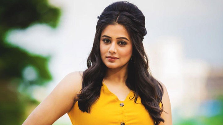 What makes Arvind BETTER partner for Suchi than Srikant? Priyamani REACTS | Rapid Fire | Family Man 2 What makes Arvind BETTER partner for Suchi than Srikant? Priyamani REACTS | Rapid Fire | Family Man 2