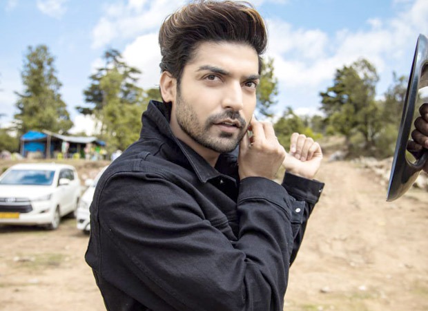 Gurmeet Choudhary shot nonstop for 23 hours for his single ‘Bedardi Se Pyaar Ka’ presented by Bhushan Kumar’s T-Series!