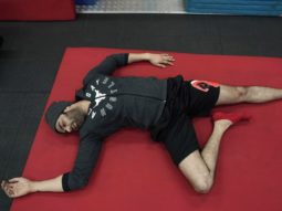 On International Yoga Day, Maniesh Paul engages in the most relatable ‘Savaasan’
