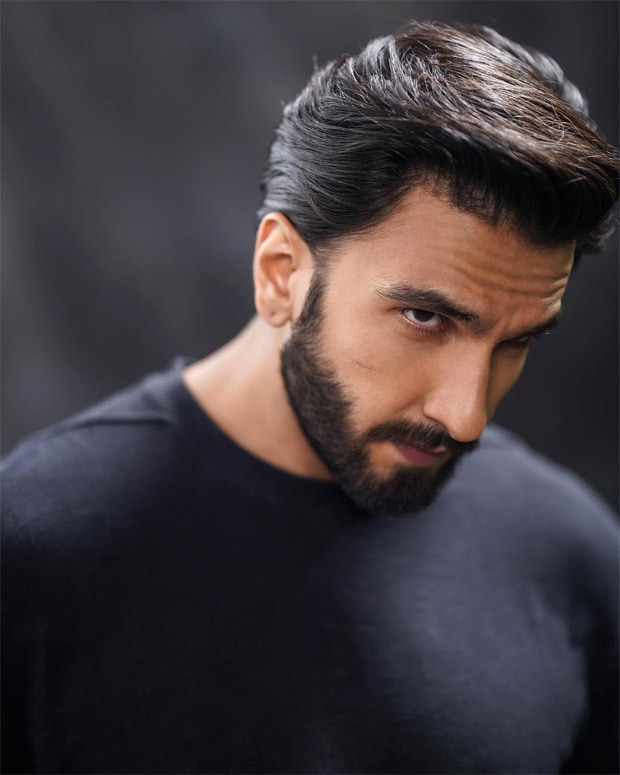Ranveer Singh makes everyone swoon with his latest pictures, Deepika Padukone says 'mine' in comments