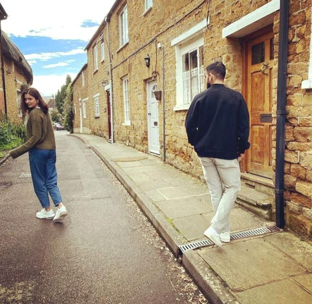 Anushka Sharma and Virat Kohli channel off-duty look while prancing around in London