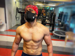 Emraan Hashmi undergoes physical transformation for Tiger 3, flaunts his chiselled abs and muscles