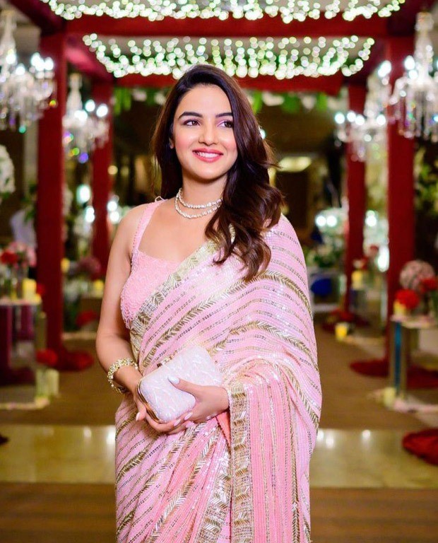 Jasmin Bhasin dons a sparkly blush pink saree worth Rs. 1.45 lakh for Disha Parmar-Rahul Vaidya's wedding after party
