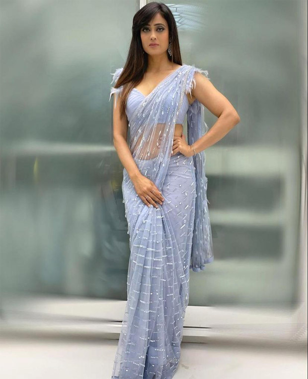 Khatron Ke Khiladi 11 star Shweta Tiwari looks riveting in ice blue embellished saree worth Rs. 90,000 for Rahul Vaidya - Disha Parmar's wedding reception