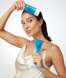 Celeb Photos Of Lisa Haydon