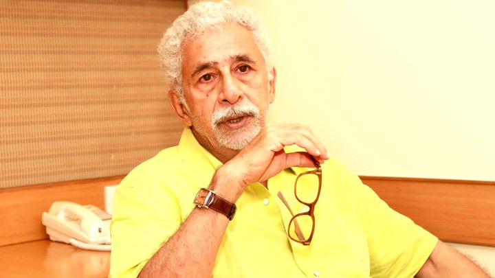 Naseeruddin Shah: “News channels are like VULTURES, they FEED on…” Naseeruddin Shah: “News channels are like VULTURES, they FEED on…”