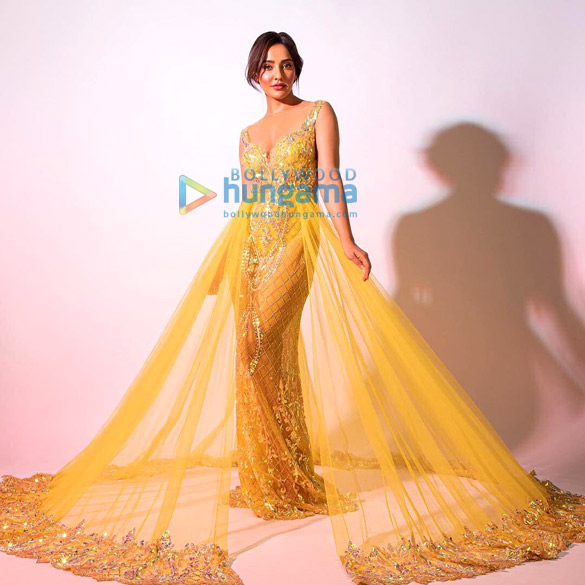 neha sharma 8 3