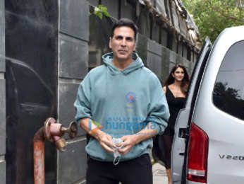 Photos: Akshay Kumar, Vaani Kapoor and Jackky Bhagnani snapped promoting their film Bellbottom