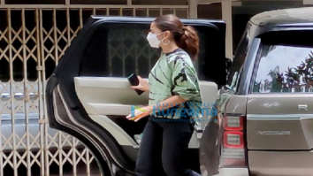 Photos: Alia Bhatt snapped in Juhu