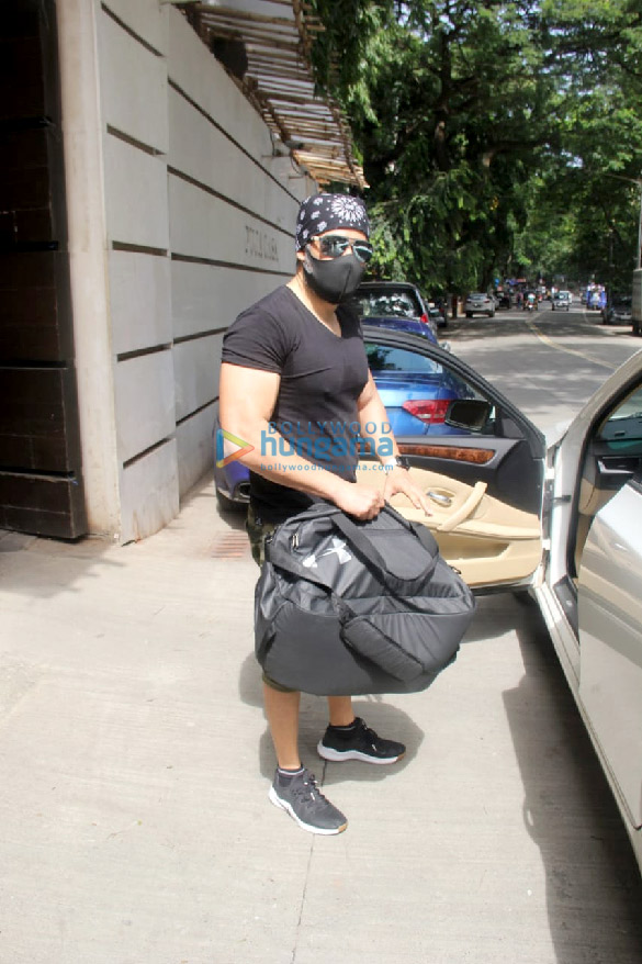 photos emraan hashmi spotted at the gym 4 3