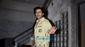 Photos: Kartik Aaryan snapped in Andheri