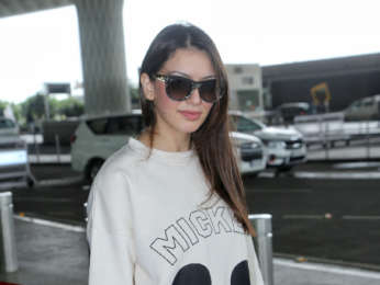 Photos: Mouni Roy, Ameesha Patel, Hansika Motwani and others snapped at the airport