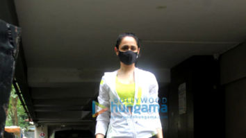 Photos: Pragya Jaiswal spotted  in Bandra