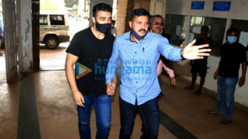 Photos: Raj Kundra leaves from Court for Medical test at JJ Hospital