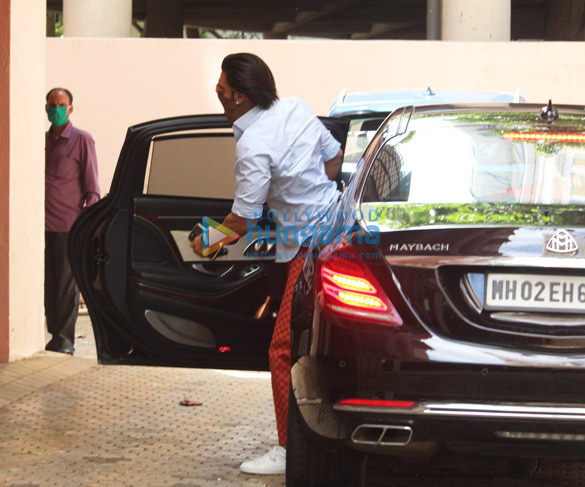 photos ranveer singh spotted at sanjay leela bhansalis office in juhu 4