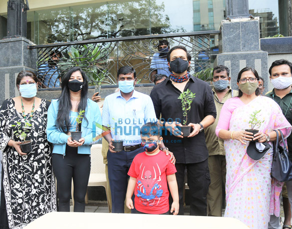 photos rohit shetty niharica raizada dr anusha srinivasan iyer and vishvas mote at bmcs be a tree parent mega vriksha campaign 4