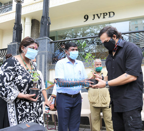 photos rohit shetty niharica raizada dr anusha srinivasan iyer and vishvas mote at bmcs be a tree parent mega vriksha campaign 6
