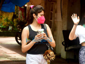 Photos: Sara Ali Khan and Janhvi Kapoor snapped at pilates studio