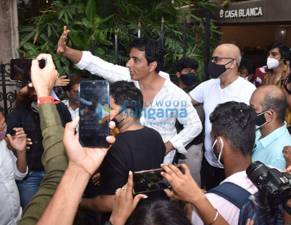 photos sonu sood snapped celebrating his birthday with the media 1