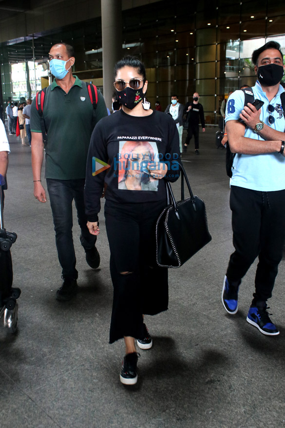 Photos: Sunny Leone, Swara Bhaskar, Mouni Roy and Vidyut Jammwal snapped at the airport
