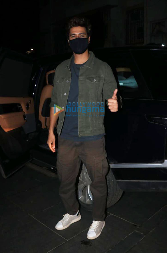 photos vicky kaushal and meghna gulzar snapped in santacruz 2