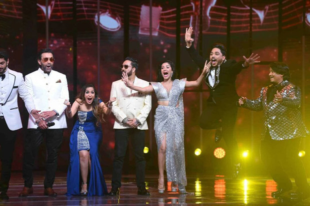 Riteish Deshmukh, Genelia D'Souza and Bobby Deol hand over the winning trophy to Punjab Lions on Indian Pro Music League Riteish Deshmukh, Genelia D'Souza and Bobby Deol hand over the winning trophy to Punjab Lions on Indian Pro Music League