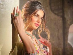 Tara Sutaria looks enchanting in traditional look