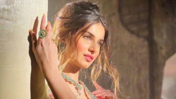Tara Sutaria looks enchanting in traditional look