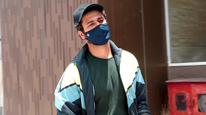 Vicky Kaushal spotted outside gym at Laxmi Industrial Estate in Andheri