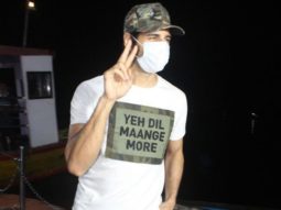 Sidharth Malhotra proves he is the fan’s favourite man; was seen wearing a cap with their messages written all over it