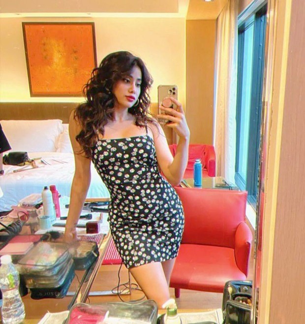 Janhvi Kapoor looks stunning as ever in a floral print mini dress