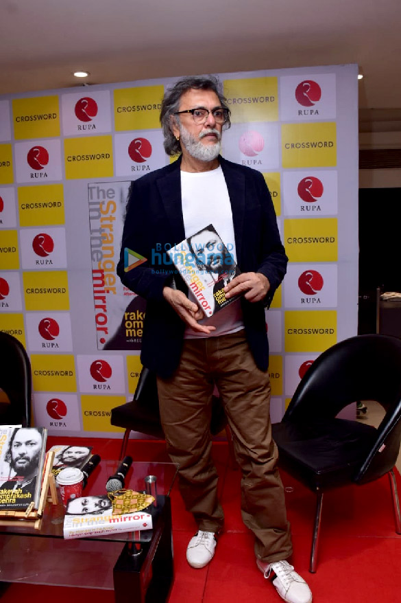 mrunal thakur snapped at rakyesh omprakash mehras book launch clear 2