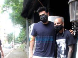 Photos: Aditya Roy Kapur spotted at Hakim’s Aalim salon in Khar