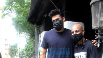 Photos: Aditya Roy Kapur spotted at Hakim’s Aalim salon in Khar