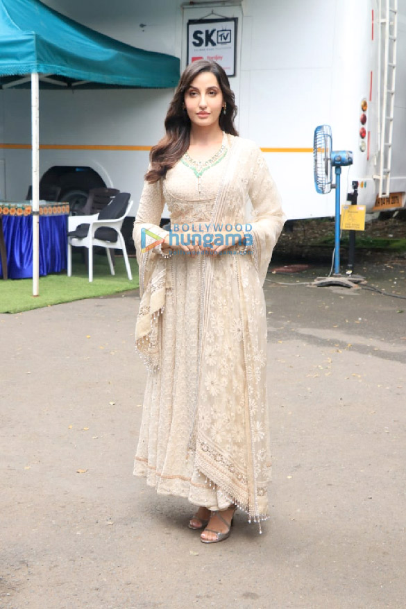 photos ajay devgn sharad kelkar ammy virk and nora fatehi snapped on sets of the kapil sharma show promoting their film bhuj the pride of india 3