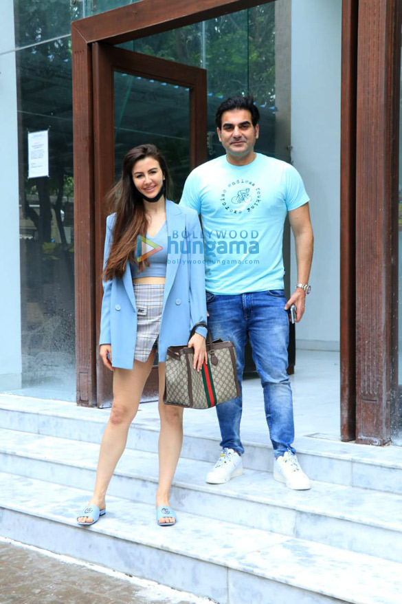 Photos: Arbaaz Khan and Giorgia Andriani snapped in Bandra Photos: Arbaaz Khan and Giorgia Andriani snapped in Bandra