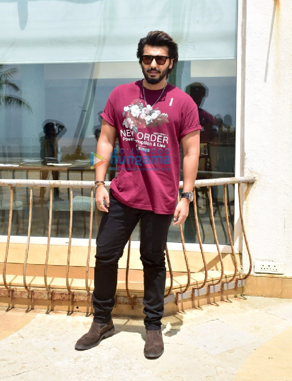 photos arjun kapoor snapped during bhoot police promotions 4