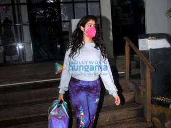 Photos: Janhvi Kapoor spotted at a gym in Pali Hill