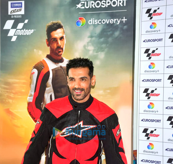 photos john abraham snapped at eurosport india event at discovery communication india office 2