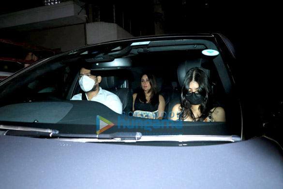 photos kareena kapoor khan karisma kapoor and amrita arora snapped in bandra 6