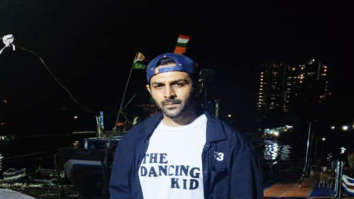 Photos: Kartik Aaryan snapped at Versova jetty