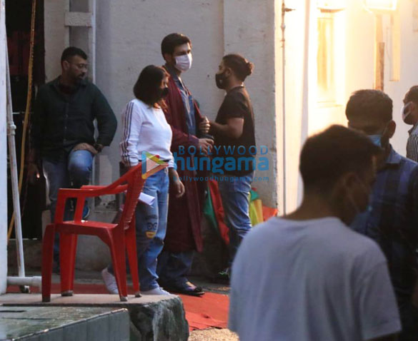 photos kartik aaryan spotted at filmistan studio 2