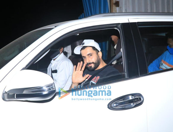 photos kriti sanon prabhas and sunny singh nijjar spotted at dance class 6