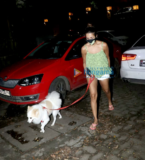 photos malaika arora snapped in bandra 3 5