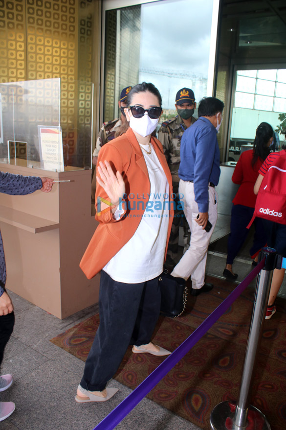 photos rakul preet singh sara ali khan radhika madan and others snapped at the airport1 2